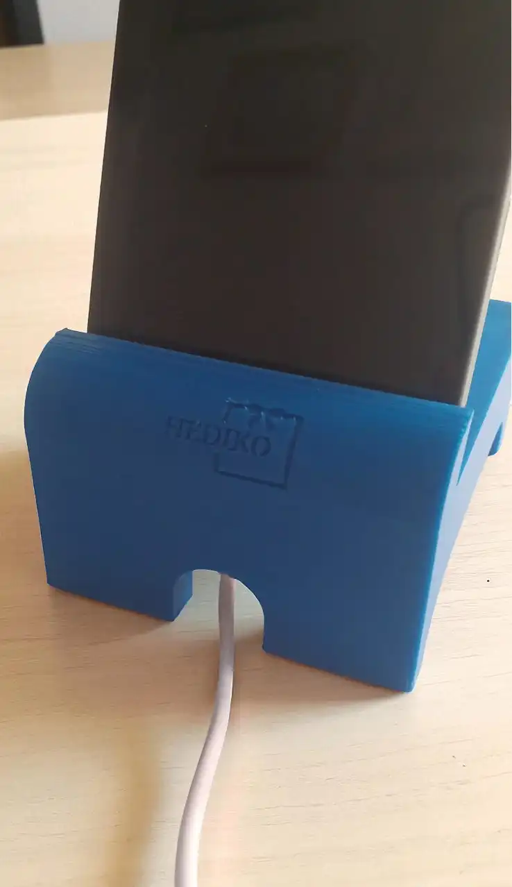 SAOL_M_00_KABLOLU-Photoroom